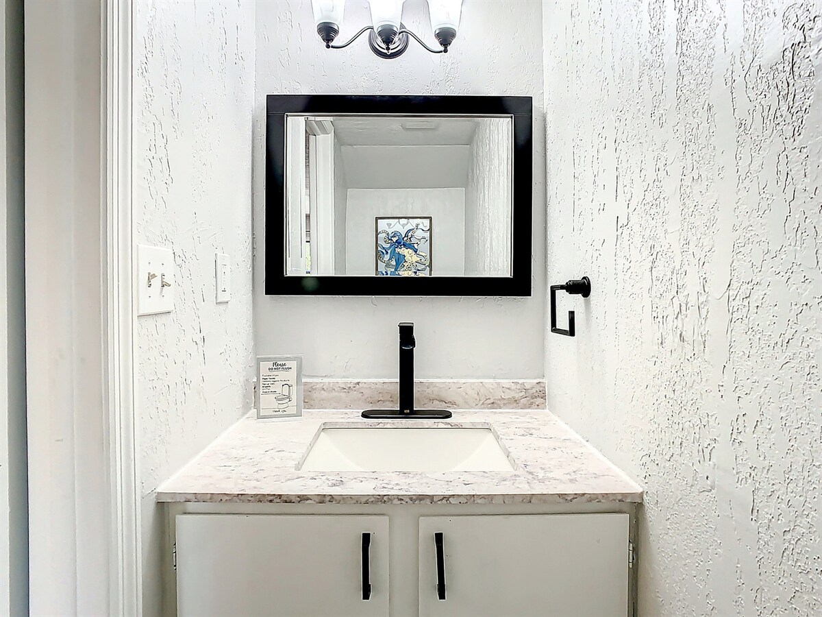 Clearwater Coastal Oasis - Photo 4